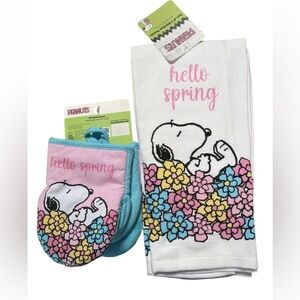 Peanuts Snoopy Hello Spring 18” x 28” Set of 2 Kitchen Towels, 2 Mini Mitts NEW